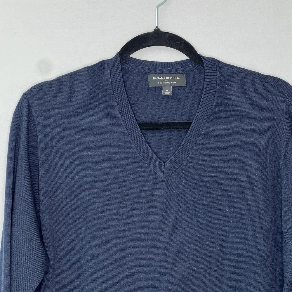 Banana Republic Mens Merino Wool Sweater Sz M Navy Blue‎ Knit V Neck Long Sleeve